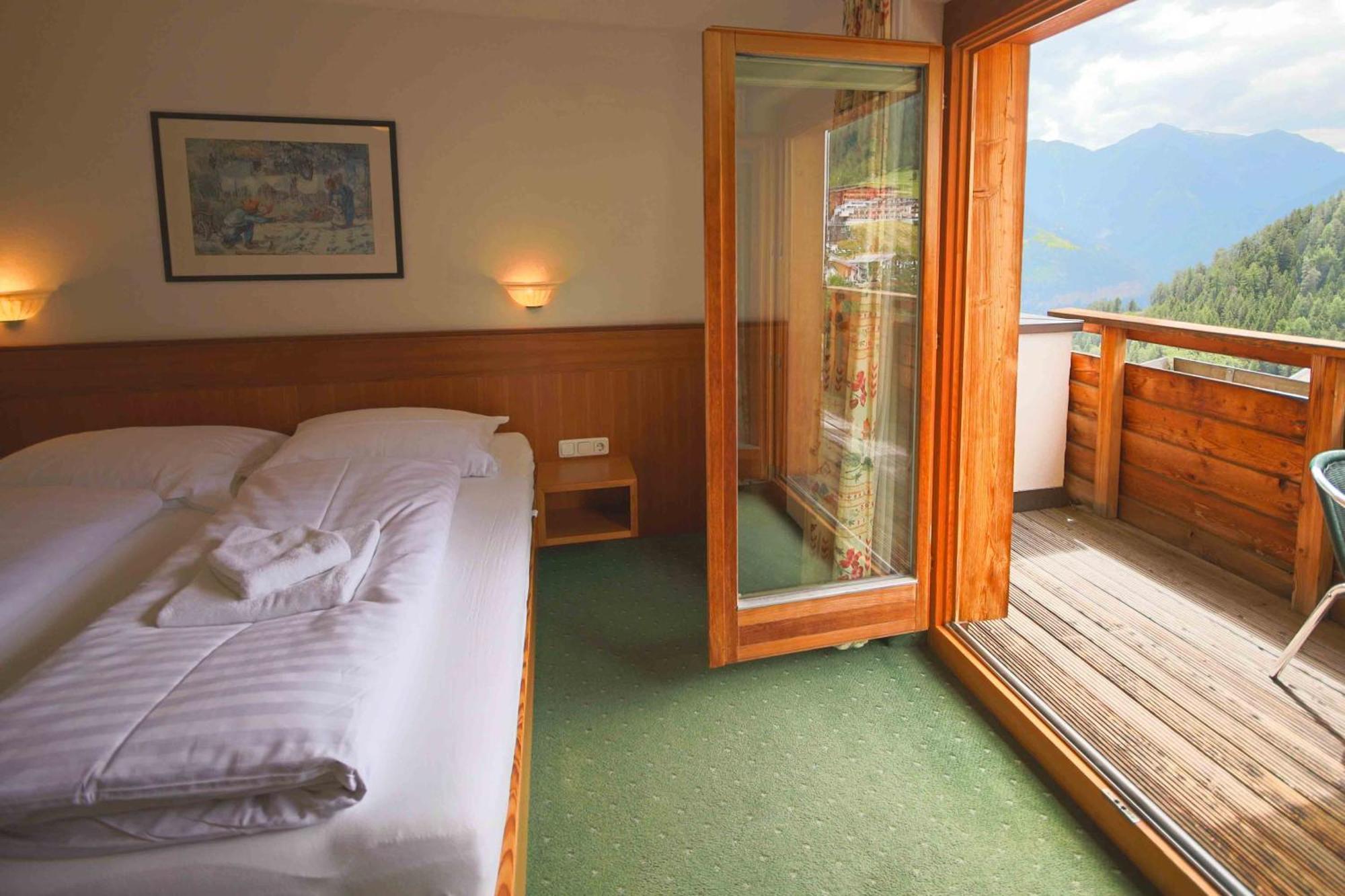 Hotel Tirolerhof Serfaus Esterno foto